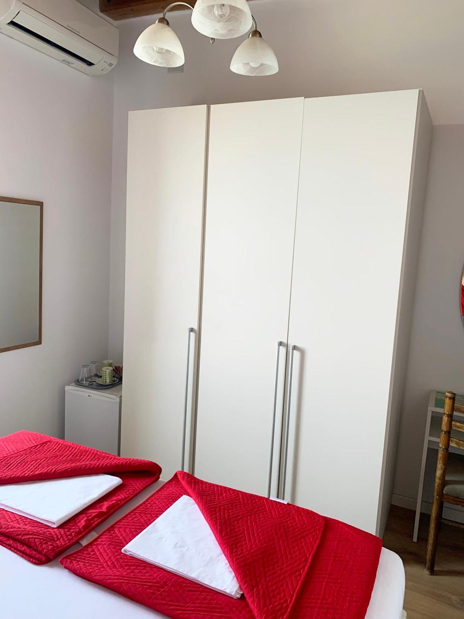 Seafront Rooms Hvar Town Bagian luar foto